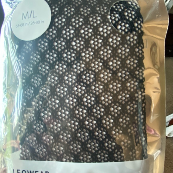 Legwear/ Hosiery/ Tights - Picture 2 of 2